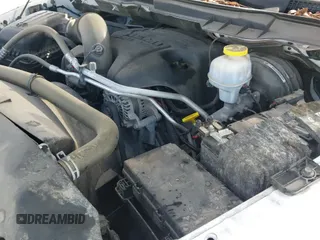 2019 Ram 1500 Tradesman z VIN 1C6RR7ST3KS688104, wystawiony jako IAAI lot #42167402 z przebiegiem 130 828 mil mil oraz . Historia ofert i sprzedaży dostępna na DreamBid. Obrazek 20.