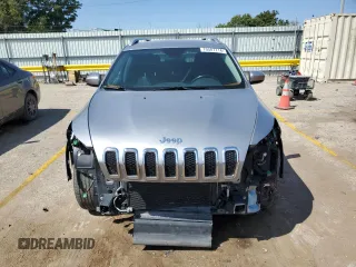 2016 Jeep Cherokee Latitude with VIN 1C4PJMCB0GW313203, listed as a Copart auction lot 70507714 with 91,787 mi miles and Salvage Title. Bid and sale history available at carsss.com. Image 5.