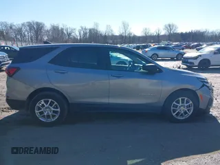2023 Chevrolet Equinox LS z VIN 3GNAXHEG9PL176294, wystawiony jako IAAI lot #41558723 z przebiegiem 13 122 mil mil oraz . Historia ofert i sprzedaży dostępna na DreamBid. Obrazek 13.