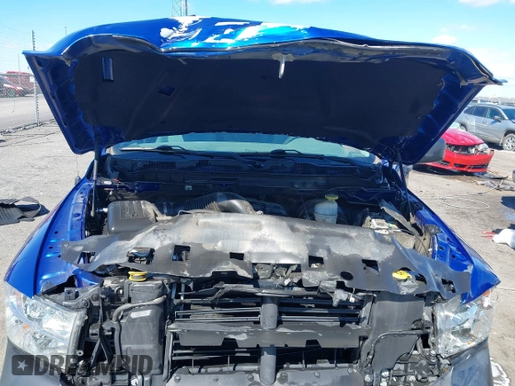 2018 Ram 1500 Express z VIN 1C6RR6KT7JS160672, wystawiony jako IAAI lot #41717485 z przebiegiem 141 712 mil mil oraz . Historia ofert i sprzedaży dostępna na DreamBid. Obrazek 10.