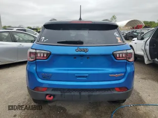2018 Jeep Compass Trailhawk with VIN 3C4NJDDBXJT139496, listed as a Copart auction lot 57068265 with 105,809 mi miles and Salvage title. Bid and sale history available at DreamBid. Image 6.