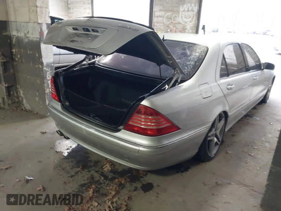 2002 Mercedes-Benz S 430 with VIN WDBNG70JX2A310218, listed as a IAAI auction lot 41866602 with Not Provided miles and . Bid and sale history available at carsss.com. Image 4.