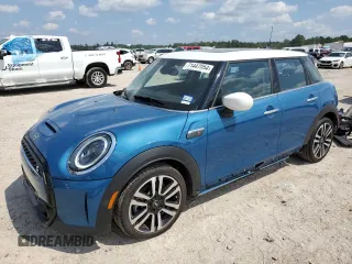 2023 MINI Hardtop 4 Door Cooper S with VIN WMW53DK07P2T87451, listed as a Copart auction lot 71447054 with 2,825 mi miles and Salvage title. Bid and sale history available at DreamBid. Image 1.