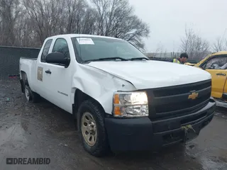 2013 Chevrolet Silverado 1500 Work Truck with VIN 1GCRKPE70DZ165029, listed as a IAAI auction lot 41038004 with 263,102 mi miles. Bid and sale history available at carsss.com. Image 1.