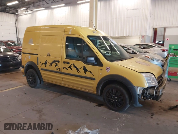 2013 Ford Transit Connect XLT z VIN NM0LS7BN0DT154489, wystawiony jako IAAI lot #41402622 z przebiegiem 129 701 mil mil oraz . Historia ofert i sprzedaży dostępna na DreamBid. Obrazek 1.