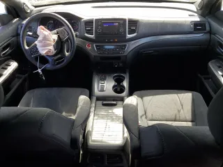 2019 Honda Passport Sport with VIN 5FNYF7H26KB008589, listed as a Copart auction lot 76075454 with 39,262 mi miles and Salvage Title. Bid and sale history available at carsss.com. Image 8.