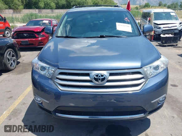 2013 Toyota Highlander Limited with VIN 5TDDK3EH7DS228933, listed as a IAAI auction lot 42442790 with 131,209 mi miles and . Bid and sale history available at DreamBid. Image 11.