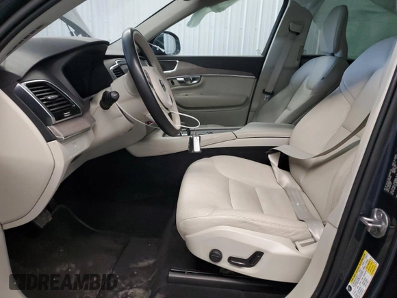 2023 Volvo XC90 Plus with VIN YV4062PN5P1990558, listed as a Copart auction lot 43337985 with 45,766 mi miles and Clean Title. Bid and sale history available at carsss.com. Image 7.
