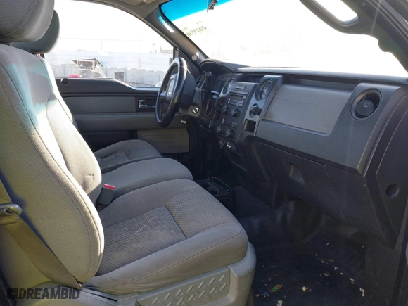2014 Ford F-150 XL with VIN 1FTMF1CMXEKF54968, listed as a IAAI auction lot 41619530 with 1 mi miles. Bid and sale history available at carsss.com. Image 5.