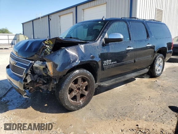 2014 Chevrolet Suburban LT with VIN 1GNSCJE04ER156583, listed as a Copart auction lot 73730364 with 243,131 mi miles and Clean Title. Bid and sale history available at carsss.com. Image 1.