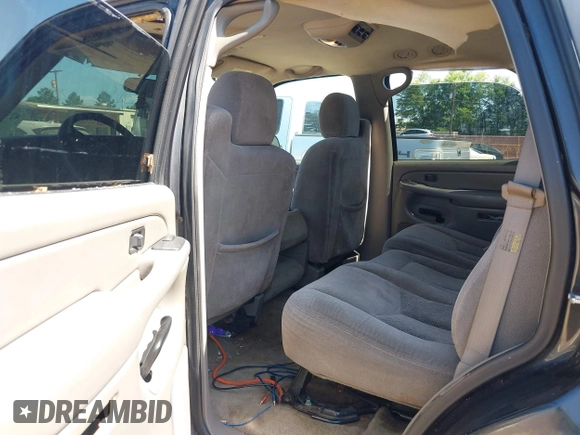 2004 Chevrolet Tahoe LS z VIN 1GNEC13V74R295259, wystawiony jako IAAI lot #42339839 z przebiegiem 264 778 mil mil oraz . Historia ofert i sprzedaży dostępna na DreamBid. Obrazek 8.