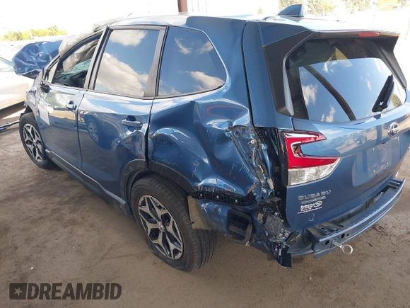 2019 Subaru Forester Premium with VIN JF2SKAGC9KH412500, listed as a IAAI auction lot 41861741 with 45,000 mi miles. Bid and sale history available at carsss.com. Image 3.