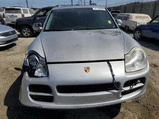 2005 Porsche Cayenne with VIN WP1AA29P55LA23789, listed as a Copart auction lot 61156574 with 166,621 mi miles and Clean Title. Bid and sale history available at carsss.com. Image 5.