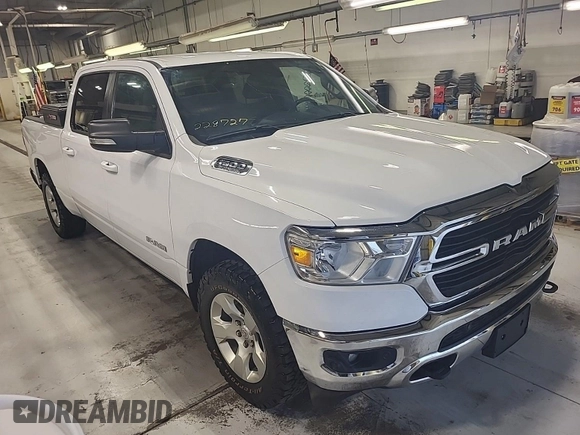 2021 Ram 1500 Big Horn z VIN 1C6SRFMT1MN714659, wystawiony jako IAAI lot #42521058 z przebiegiem 126 678 mil mil oraz . Historia ofert i sprzedaży dostępna na DreamBid. Obrazek 5.