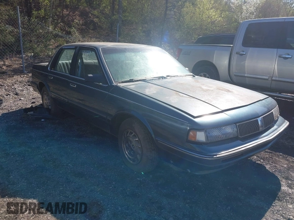 1993 Oldsmobile Cutlass Ciera S with VIN 1G3AG55N5P6317040, listed as a IAAI auction lot 41777055 with 208,984 mi miles and . Bid and sale history available at DreamBid. Image 1.