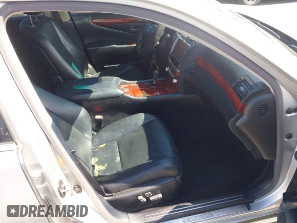 2011 Lexus LS 460 with VIN JTHBL5EF4B5102528, listed as a IAAI auction lot 42773934 with 155,970 mi miles and . Bid and sale history available at DreamBid. Image 5.