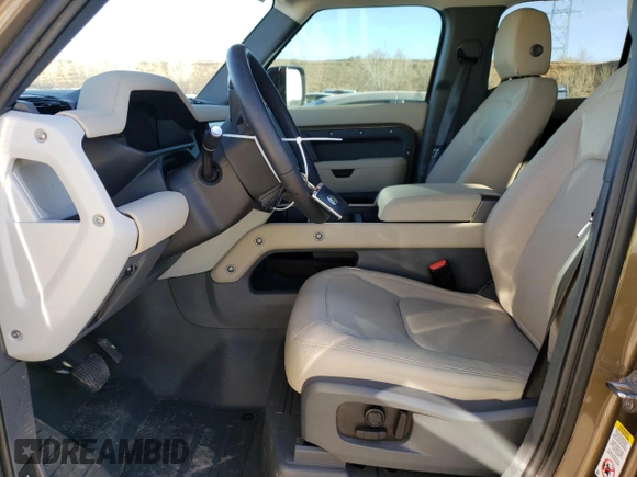 2024 Land Rover Defender S with VIN SALEJ7EU0R2275367, listed as a Copart auction lot 85565334 with 9,260 mi miles and Salvage title. Bid and sale history available at DreamBid. Image 7.