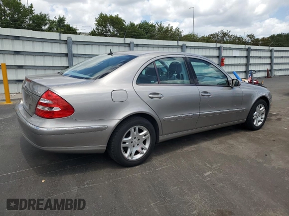 2005 Mercedes-Benz E 320 with VIN WDBUF82J85X179437, listed as a Copart auction lot 53839305 with 165,822 mi miles and Salvage Title. Bid and sale history available at DreamBid. Image 3.