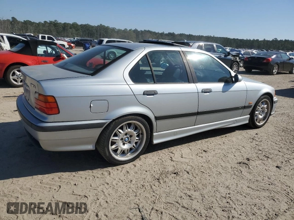 1997 BMW M3 z VIN WBSCD9325VEE06798, wystawiony jako Copart lot #74915394 z przebiegiem Nie podano mil oraz Czysty tytuł • Clean title. Historia ofert i sprzedaży dostępna na DreamBid. Obrazek 3.