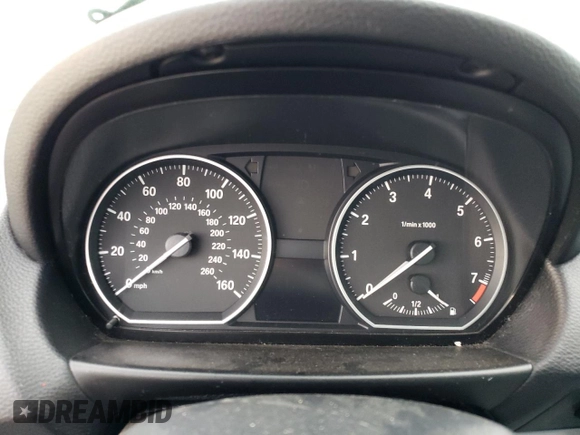 2011 BMW 1 Series 128i z VIN WBAUP9C51BVL89887, wystawiony jako Copart lot #78533234 z przebiegiem Nie podano mil oraz Szkody całkowita. Historia ofert i sprzedaży dostępna na DreamBid. Obrazek 9.