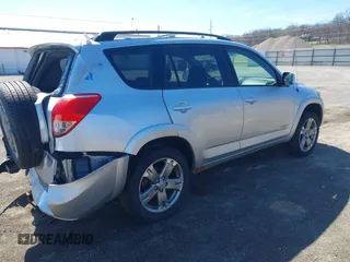 2008 Toyota RAV4 Sport с VIN JTMZK32VX85016863, выставлен на аукционе IAAI как лот 41873217 с пробегом 184 780 миль миль и . История ставок и продаж доступна на DreamBid. Изображение 4.
