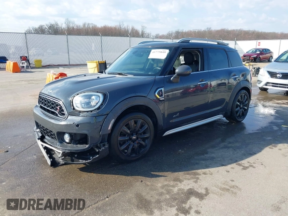 2018 MINI Countryman Cooper S with VIN WMZYT5C3XJ3E60685, listed as a IAAI auction lot 41775049 with 125,883 mi miles and . Bid and sale history available at DreamBid. Image 18.