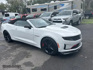 2022 Chevrolet Camaro LT1 with VIN 1G1FF3D75N0127781, listed as a Copart auction lot 85973594 with 16,884 mi miles and Salvage Title. Bid and sale history available at carsss.com. Image 1.