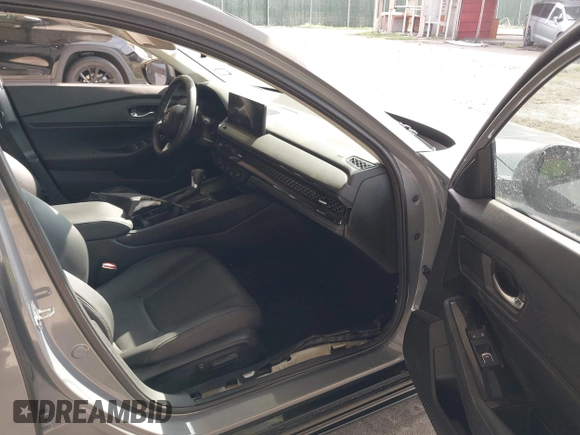 2024 Honda Accord Touring with VIN 1HGCY2F81RA007806, listed as a IAAI auction lot 41928204 with 41,137 mi miles and . Bid and sale history available at DreamBid. Image 5.