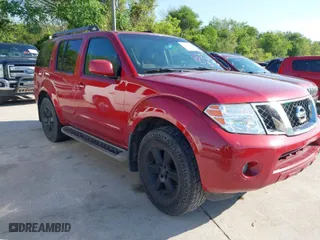 2011 Nissan Pathfinder SV with VIN 5N1AR1NNXBC621361, listed as a IAAI auction lot 41960768 with 194,620 mi miles. Bid and sale history available at carsss.com. Image 1.