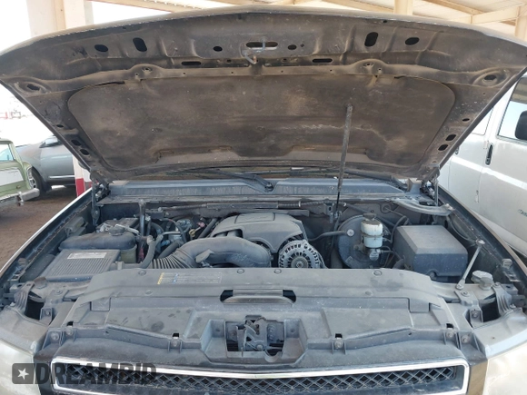 2007 Chevrolet Tahoe LS with VIN 1GNFC13C07R266418, listed as a IAAI auction lot 42435750 with 321,712 mi miles and . Bid and sale history available at DreamBid. Image 10.