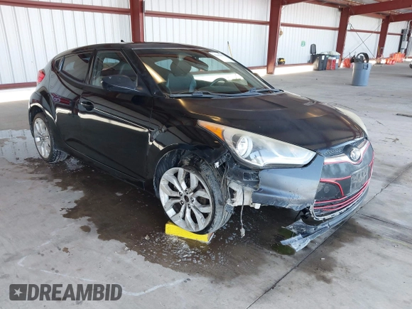 2012 Hyundai Veloster w/Gray Int z VIN KMHTC6AD0CU062046, wystawiony jako IAAI lot #42182993 z przebiegiem 148 574 mil mil oraz . Historia ofert i sprzedaży dostępna na DreamBid. Obrazek 1.