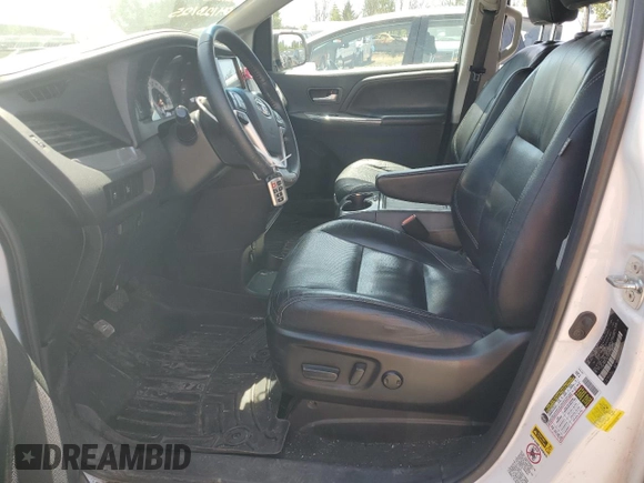2015 Toyota Sienna SE с VIN 5TDXK3DC6FS632845, выставлен на аукционе Copart как лот 56070745 с пробегом 154 254 миль миль и Списание • Salvage title. История ставок и продаж доступна на DreamBid. Изображение 7.