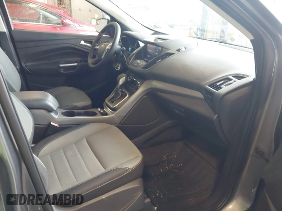 2013 Ford Escape SE z VIN 1FMCU9G91DUA98069, wystawiony jako IAAI lot #42278684 z przebiegiem 187 770 mil mil oraz . Historia ofert i sprzedaży dostępna na DreamBid. Obrazek 5.