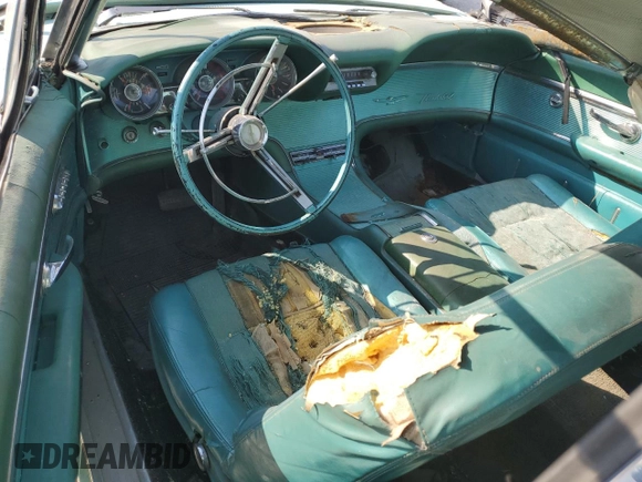 1961 Ford Thunderbird with VIN 1Y71Z144517, listed as a Copart auction lot 73210934 with 84,354 mi miles and Non Repairable. Bid and sale history available at DreamBid. Image 8.