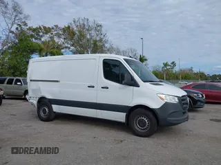 2024 Mercedes-Benz Sprinter Cargo with VIN W1Y4KBHY4RT175862, listed as a IAAI auction lot 41347055 with 21,566 mi miles and . Bid and sale history available at carsss.com. Image 13.