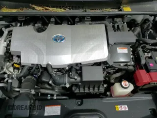 2018 Toyota Prius Plus with VIN JTDKARFP2J3088127, listed as a Copart auction lot 70230305 with 45,760 mi miles and Salvage title. Bid and sale history available at DreamBid. Image 15.