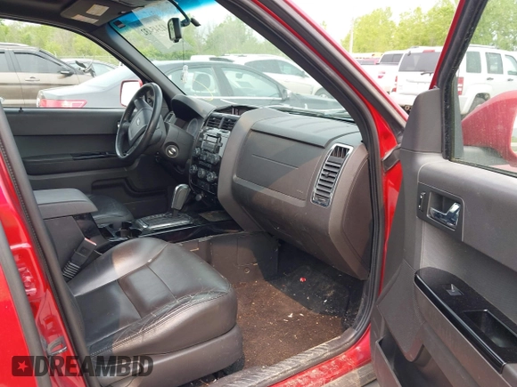 2008 Ford Escape Limited with VIN 1FMCU94188KC70601, listed as a IAAI auction lot 42345432 with 166,329 mi miles and . Bid and sale history available at DreamBid. Image 5.