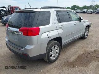 2015 GMC Terrain SLE z VIN 2GKFLWEK8F6272041, wystawiony jako IAAI lot #42308812 z przebiegiem 188 543 mil mil oraz . Historia ofert i sprzedaży dostępna na DreamBid. Obrazek 4.