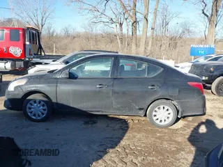2016 Nissan Versa SV z VIN 3N1CN7AP5GL832064, wystawiony jako IAAI lot #41420008 z przebiegiem 80 890 mil mil oraz . Historia ofert i sprzedaży dostępna na DreamBid. Obrazek 15.