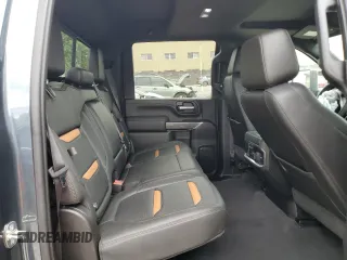 2020 GMC Sierra 2500HD AT4 z VIN 1GT19PEY0LF220676, wystawiony jako Copart lot #51109305 z przebiegiem 45 872 mil mil oraz Szkoda całkowita • Salvage title. Historia ofert i sprzedaży dostępna na DreamBid. Obrazek 10.