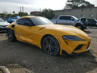 2020 Toyota Supra 3.0 z VIN WZ1DB4C02LW025788, wystawiony jako Copart lot #81390403 z przebiegiem 38 336 mil mil oraz . Historia ofert i sprzedaży dostępna na DreamBid. Obrazek 4.