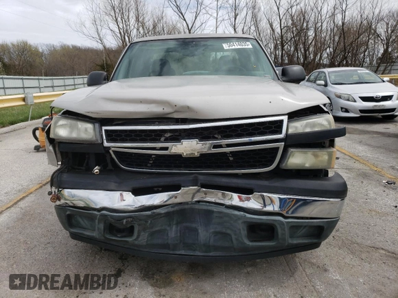 2006 Chevrolet Silverado 1500 Work Truck with VIN 1GCEC19X16Z242674, listed as a Copart auction lot 50414035 with 307,275 mi miles and Salvage Title. Bid and sale history available at carsss.com. Image 5.
