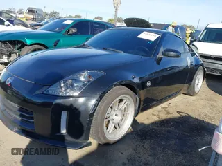 2008 Nissan 350Z with VIN JN1BZ34D58M702500, listed as a IAAI auction lot 41631168 with 108,287 mi miles. Bid and sale history available at carsss.com. Image 17.