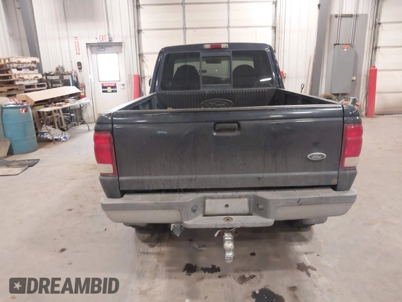 2000 Ford Ranger XLT with VIN 1FTZR15X2YPB86720, listed as a IAAI auction lot 41501141 with 211,794 mi miles. Bid and sale history available at carsss.com. Image 16.