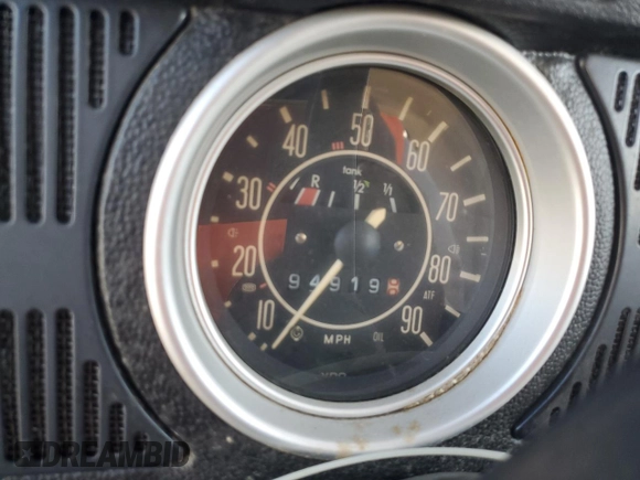1971 Volkswagen Beetle with VIN 1113103120, listed as a Copart auction lot 82214914 with 94,919 mi miles and Salvage Title. Bid and sale history available at DreamBid. Image 9.