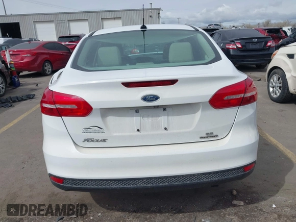 2016 Ford Focus SE with VIN 1FADP3F21GL365163, listed as a IAAI auction lot 41845002 with 187,070 mi miles. Bid and sale history available at carsss.com. Image 17.