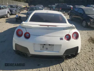 2010 Nissan GT-R Premium z VIN JN1AR5EF4AM231033, wystawiony jako Copart lot #76923304 z przebiegiem 85 706 mil mil oraz Szkoda całkowita • Salvage title. Historia ofert i sprzedaży dostępna na DreamBid. Obrazek 6.