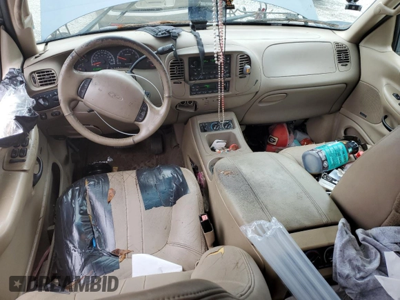 2002 Ford Expedition Eddie Bauer with VIN 1FMRU17W92LA23415, listed as a Copart auction lot 79519044 with 205,830 mi miles and Salvage title. Bid and sale history available at DreamBid. Image 8.