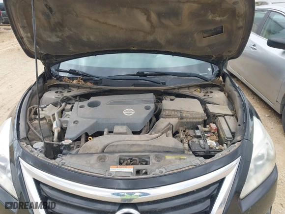 2013 Nissan Altima 2.5 SL with VIN 1N4AL3AP2DN525942, listed as a IAAI auction lot 41687804 with 111,120 mi miles. Bid and sale history available at carsss.com. Image 10.