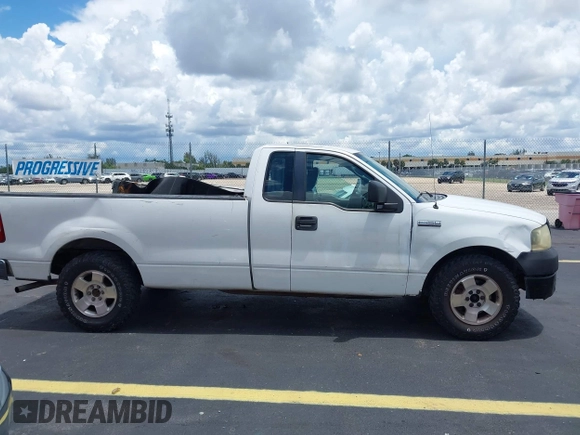 2006 Ford F-150 XL z VIN 1FTRF12W86KB54661, wystawiony jako IAAI lot #42581375 z przebiegiem 309 793 mil mil oraz . Historia ofert i sprzedaży dostępna na DreamBid. Obrazek 13.